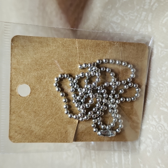 NEW! Swarovski elements 3 stone crystal necklace - Picture 6 of 6